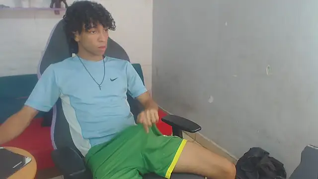 xion ez online show from December 16, 9:31 pm