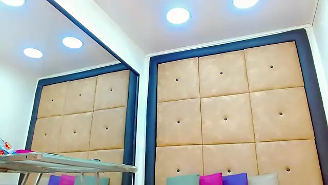 katherine x1 online show from December 14, 9:52 pm