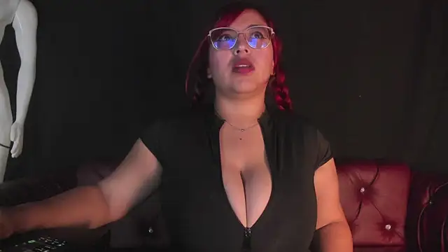 skarlet miller  online show from June 12, 11:31 am