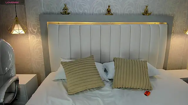 Snapshot of LillyWillss chatting on October 26, 4:07 am LillyWillss online show from October 26, 4:07 am