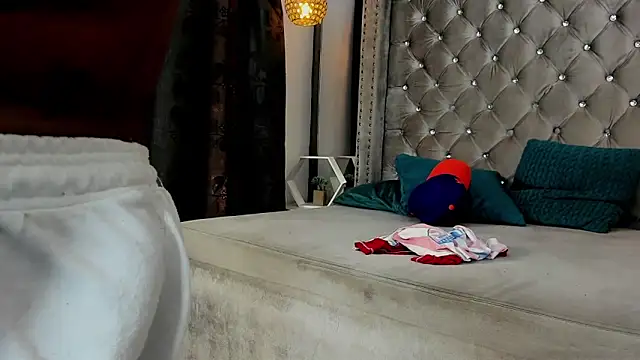 Kevinfox23cms online show from October 13, 6:41 pm