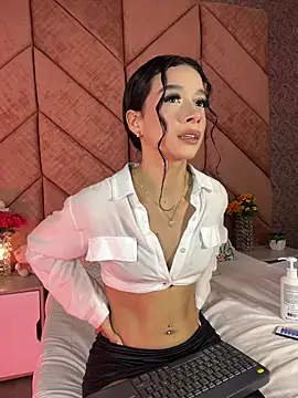 ChloeRosses online show from March 20, 11:42 pm