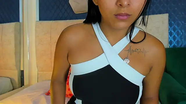 violett  rousee online show from October 16, 4:19 pm