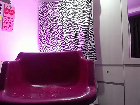 Nahomyyy online show from October 27, 11:03 am