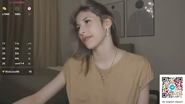 Snapshot of magnificent_Destiny chatting on February 11, 10:37 pm magnificent Destiny online show from February 11, 10:37 pm