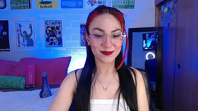 Snapshot of Amy66 chatting on July 8, 11:04 am Amy66 online show from July 8, 11:04 am