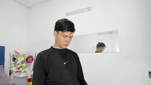 Aaron Foxxx online show from January 13, 1:16 pm