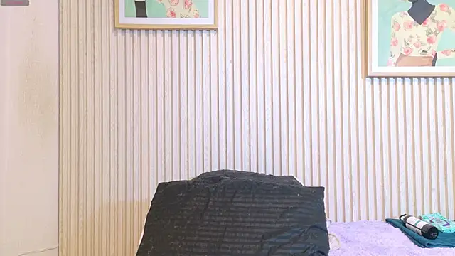 Abrilmirren online show from April 17, 11:24 am