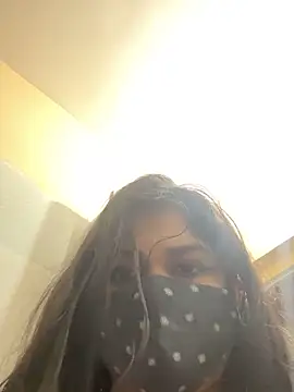 Lisa afreen online show from February 2, 8:07 pm