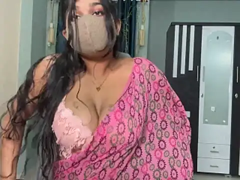 Snapshot of Lisa_afreen chatting on June 10, 6:40 pm Lisa afreen online show from June 10, 6:40 pm