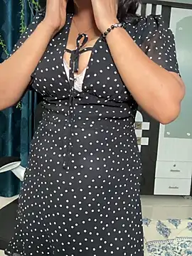 Snapshot of Lisa_afreen chatting on July 19, 7:23 am Lisa afreen online show from July 19, 7:23 am