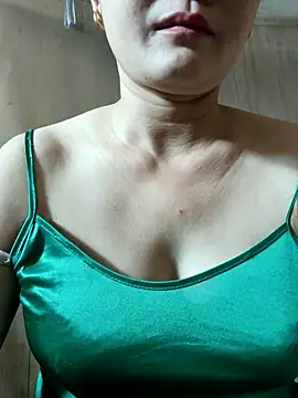 Snapshot of Paul-paul11 chatting on October 14, 4:02 am Paul-paul11 online show from October 14, 4:02 am