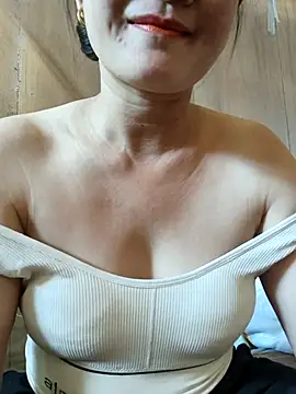 Snapshot of Paul-paul11 chatting on October 27, 5:00 am Paul-paul11 online show from October 27, 5:00 am