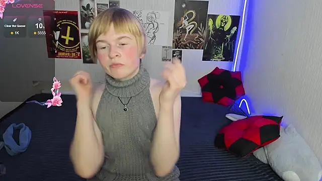 Cattie w  online show from December 20, 1:12 am