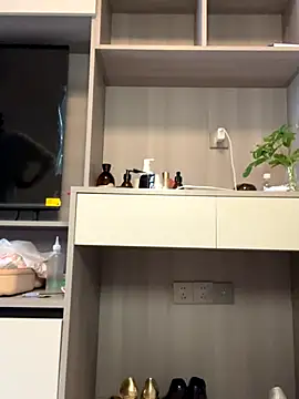 POS001 online show from December 22, 6:43 am