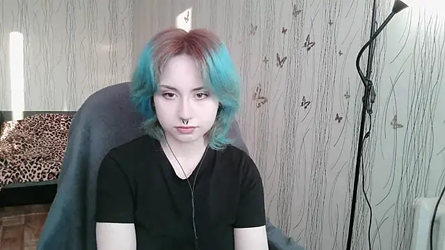 LeisaHopperstad online show from March 19, 2:10 pm