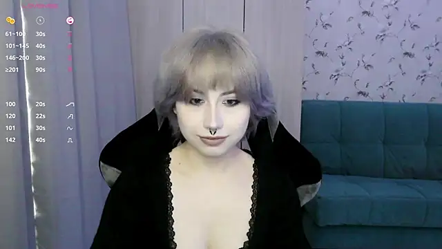 LeisaHopperstad online show from June 2, 12:18 pm