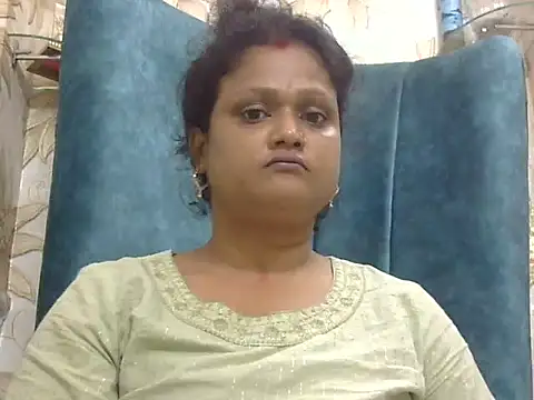 Snapshot of aarohee9 chatting on November 9, 9:29 am aarohee9 online show from November 9, 9:29 am