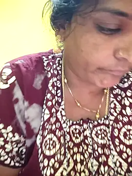 navyasree143 online show from October 26, 3:12 am