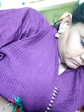 navyasree143 online show from April 1, 1:41 pm