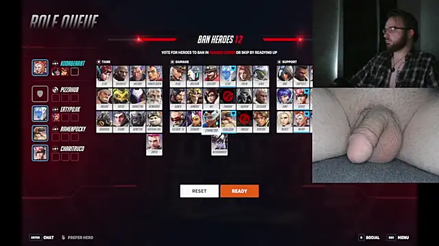 Snapshot of bear8t chatting on November 8, 6:51 pm bear8t online show from November 8, 6:51 pm