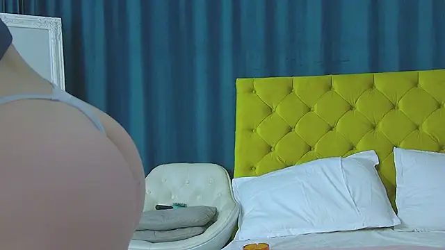 Snapshot of RubyHills chatting on March 3, 5:13 am RubyHills online show from March 3, 5:13 am