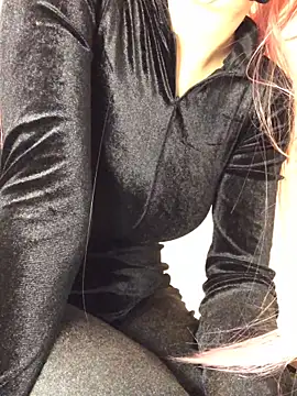 SakuraSaky online show from October 3, 3:42 pm