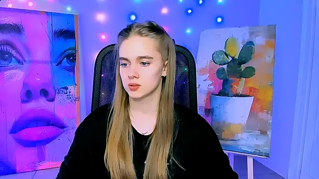 JuneWoods online show from February 18, 7:15 am