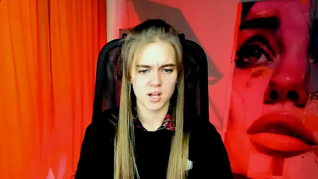 JuneWoods online show from March 23, 12:42 pm