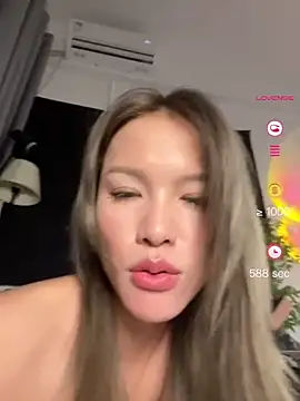 sharony x online show from June 9, 6:30 pm
