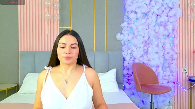 Snapshot of GabiBatista chatting on November 15, 5:05 am GabiBatista online show from November 15, 5:05 am