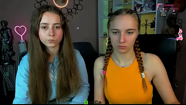 Snapshot of rebecca_smile chatting on October 17, 12:41 pm rebecca smile online show from October 17, 12:41 pm