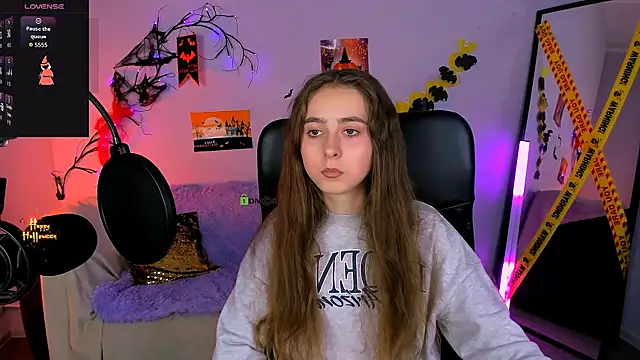 Snapshot of rebecca_smile chatting on November 3, 1:23 pm rebecca smile online show from November 3, 1:23 pm