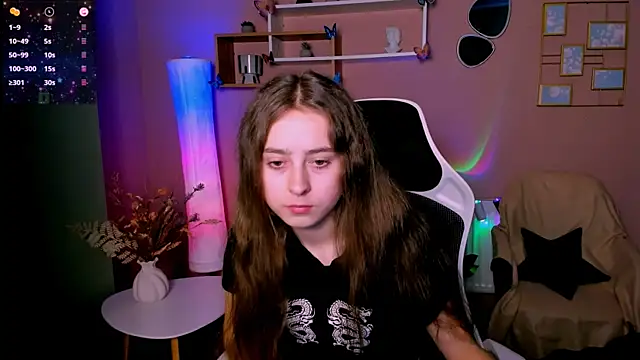 Snapshot of rebecca_smile chatting on November 7, 1:22 pm rebecca smile online show from November 7, 1:22 pm