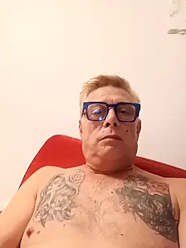 Andyrsdick online show from October 4, 9:46 pm