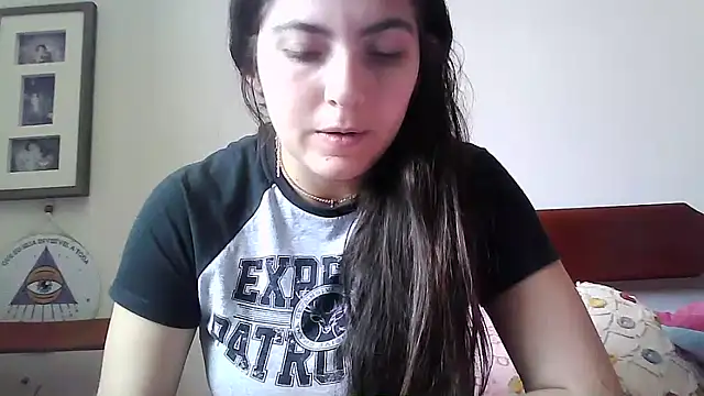 Snapshot of larj021bb chatting on November 11, 12:16 pm larj021bb online show from November 11, 12:16 pm