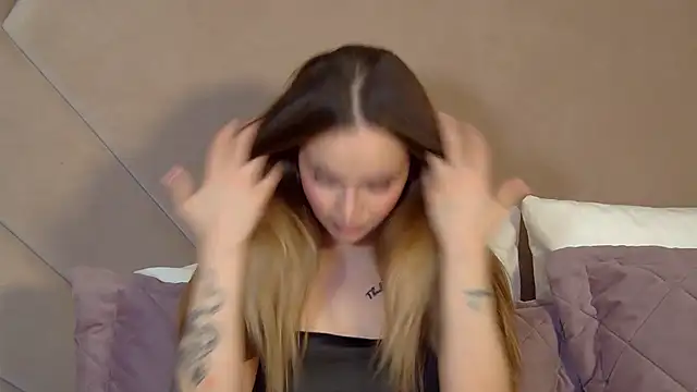 AnitaVenture online show from April 18, 4:11 pm