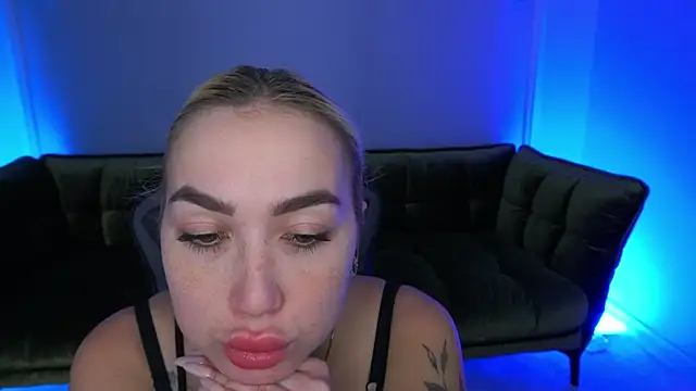 MariellaVi online show from September 30, 6:51 am