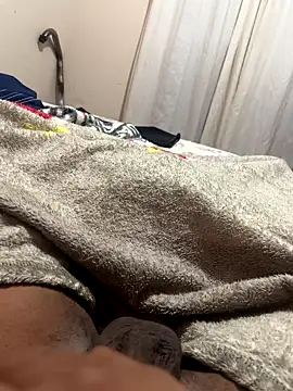 favelado33 online show from September 28, 5:46 am