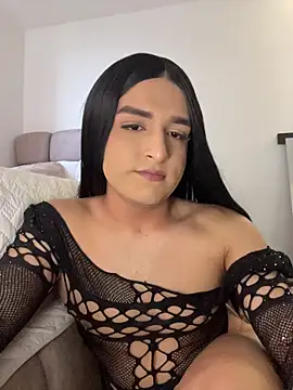 Dania Oconor online show from November 6, 9:05 pm