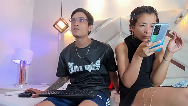 Annie Maxx online show from September 30, 1:49 pm