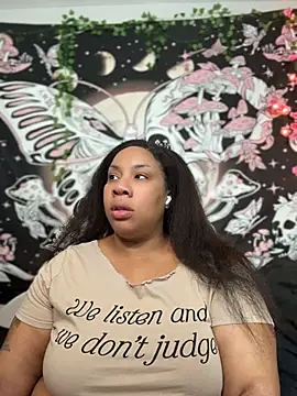 Snapshot of NeliaHexxen chatting on June 28, 9:32 pm NeliaHexxen online show from June 28, 9:32 pm