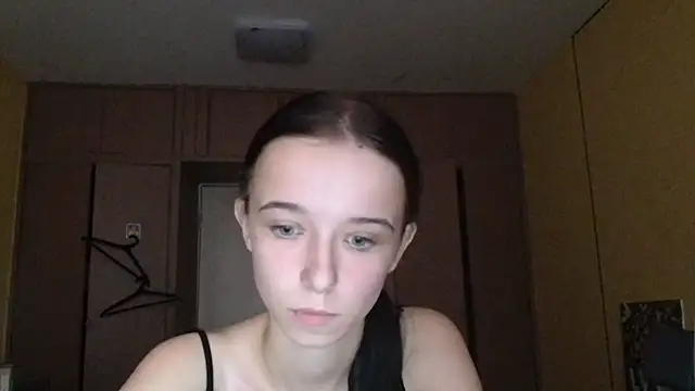 Emilia Light online show from October 9, 7:28 am