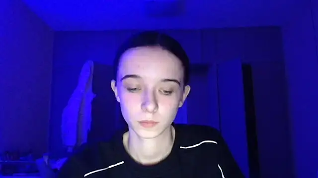 Emilia Light online show from November 7, 6:24 am