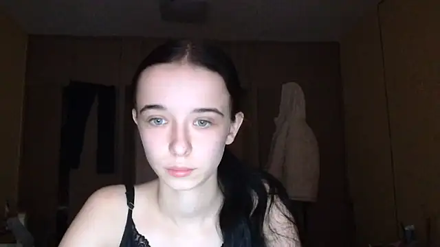 Emilia Light online show from December 20, 10:00 am