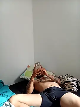 Snapshot of kingbickcockDn chatting on October 19, 1:01 pm kingbickcockDn online show from October 19, 1:01 pm