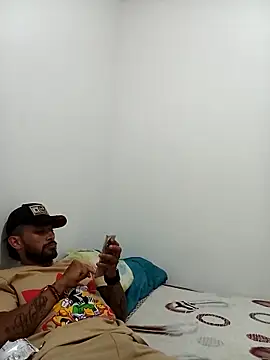 Snapshot of kingbickcockDn chatting on October 24, 6:26 pm kingbickcockDn online show from October 24, 6:26 pm