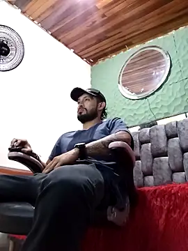 Snapshot of kingbickcockDn chatting on November 10, 7:46 pm kingbickcockDn online show from November 10, 7:46 pm