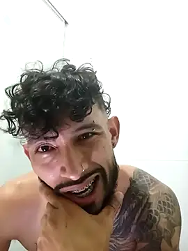 Snapshot of kingbickcockDn chatting on November 13, 8:08 pm kingbickcockDn online show from November 13, 8:08 pm