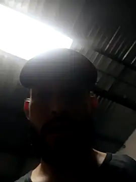 Snapshot of kingbickcockDn chatting on November 18, 3:49 pm kingbickcockDn online show from November 18, 3:49 pm